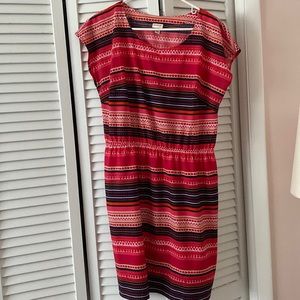 Short sleeved pattern dress